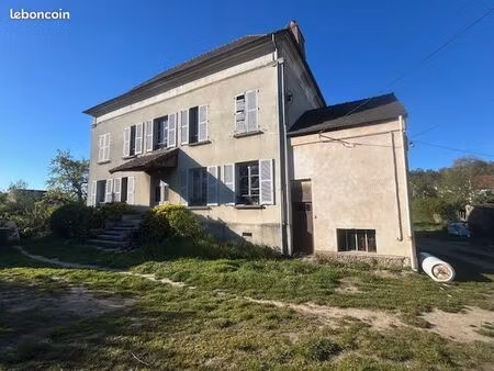 propriété 7 pièces 246 m²