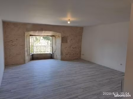 très beau t2 55m2 ds village calme 10mn de montélimar s12