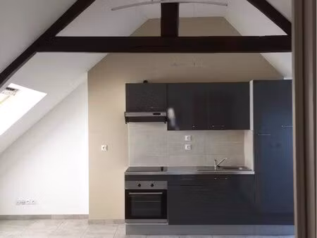 appartement f2 lumineux - centre-ville de villedieu-les-poêles - 48 m2