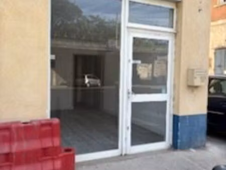 local commercial 50 m²