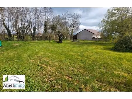 terrain constructible 1200m²