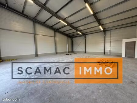 local industriel 600 m²