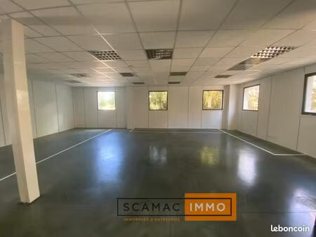 local d'activité 585 m²