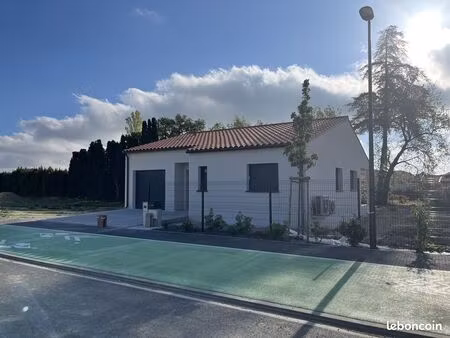 villa 3 pièces 85 m²