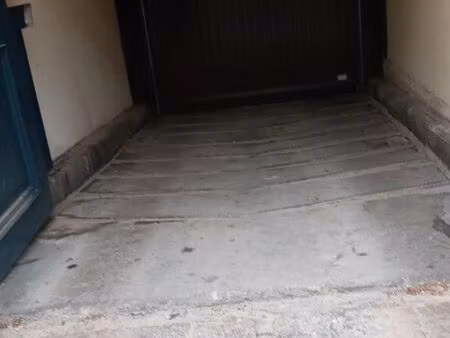 box de stationnement en soussol sécurisè