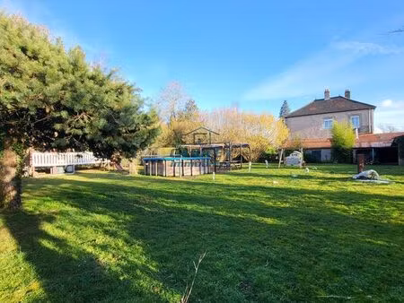 maison 6 pièces 150 m²