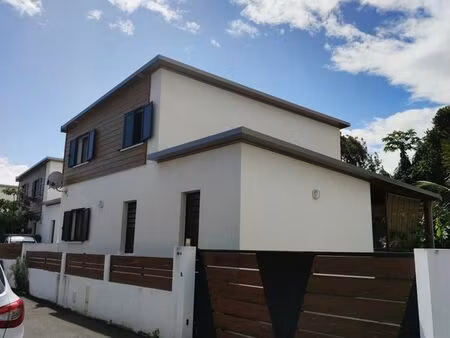 villa f5 avec jardin rivière saint louis 1250