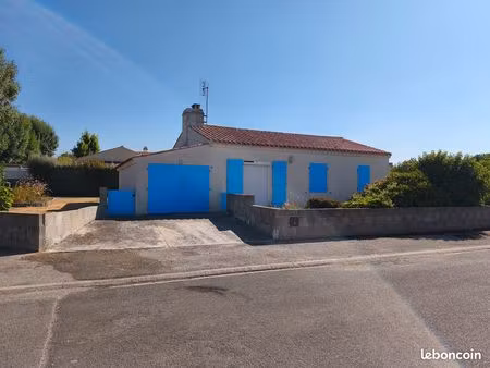 maison à louer en vide à l'année