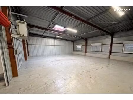 dépôt / local d’activité 120 m² – accès facile – sécurisé – illzach (mulhouse)