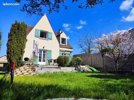 belle maison familiale meublée - 121 m2 habitables / 177m2 au total