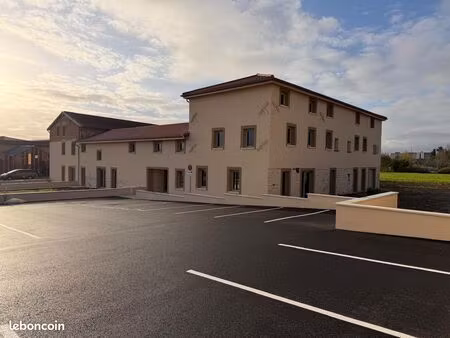 maison 2 pièces 68 m²