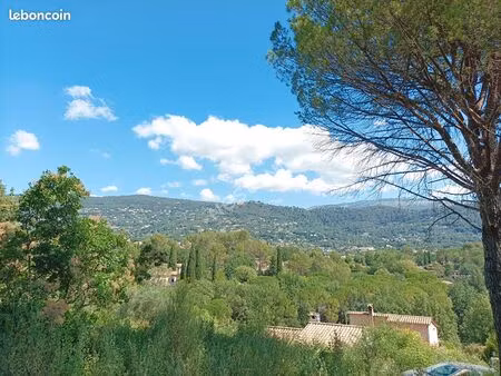 terrain 1323 m² peymeinade