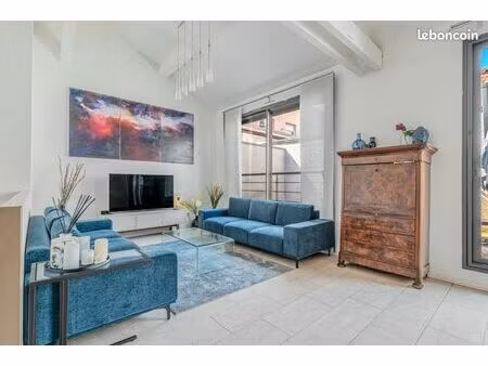 maison de ville - proche lyon 6