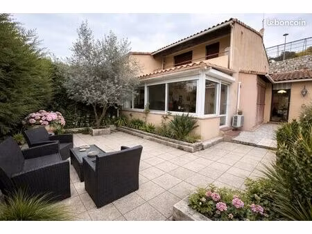 maison jumelée d’angle de 130 m² - 5 chambres