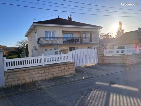 maison de 170m2 avec piscine dans impasse calme