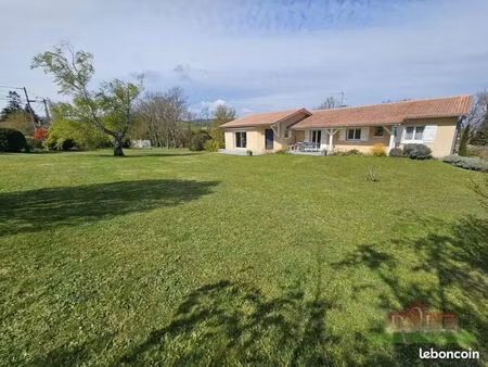 villa 6 pièces 165 m²