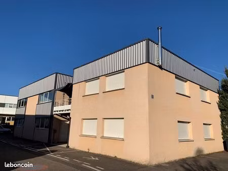 bureaux / local 80 m² climatisé