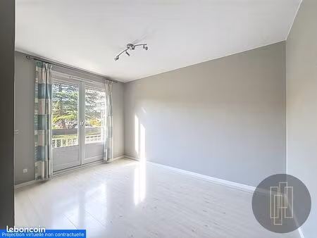 local d'activité 98 m²