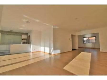 luxueux duplex situé à tervuren