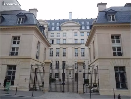 loue parking dans immeuble récent - à proximité place des vosges (75004)