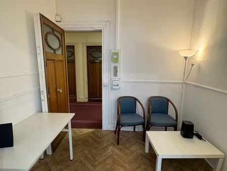 local professionnel/bureau 26m2-champs-elysées-galerie des arcardes