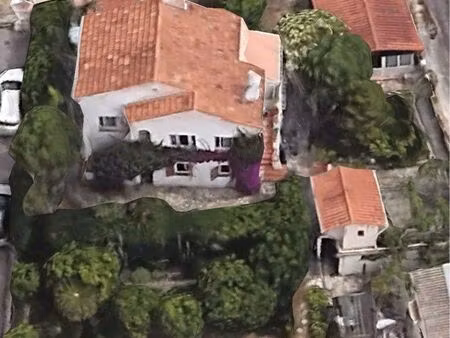 maison et dépendances