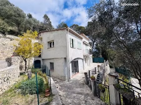 maison 4 pièces 147 m²