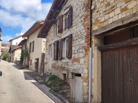 maison de village 3 pièces 105 m²