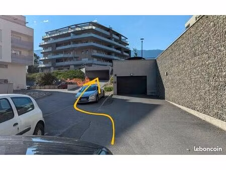 box dans résidence sécurisé