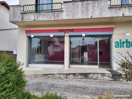 local commercial - amberieu en bugey