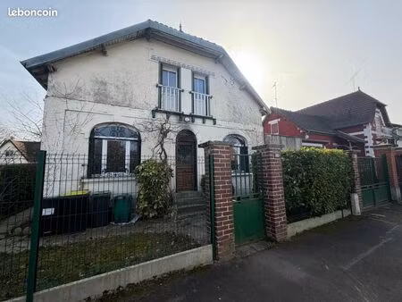 maison 2 pièces 77 m²