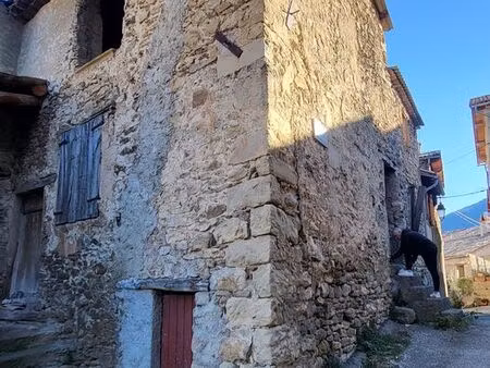 vend maison en pierre