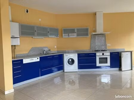 appartement 2 pièces 64 m²