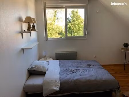 loue beau studio meublé