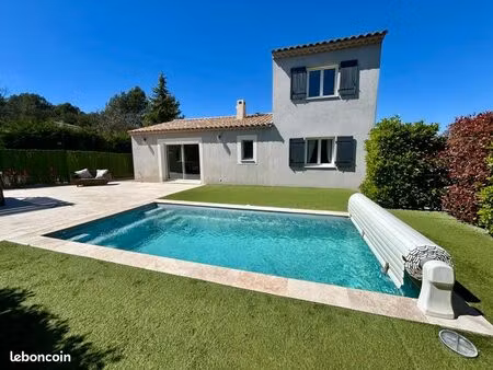 maison rocbaron au calme