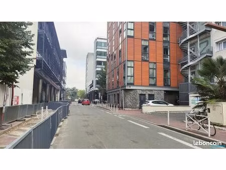 parking/box 12 m² montrouge