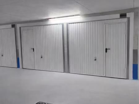 local de stockage sécurisé – double box avec portillons – suresnes