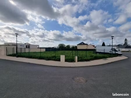 terrain a batir saint vrain (91770)