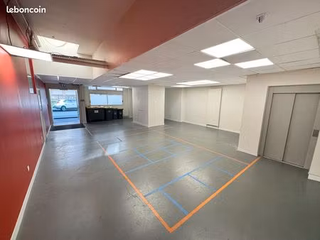 atelier/stockage 85m² plain pied clichy