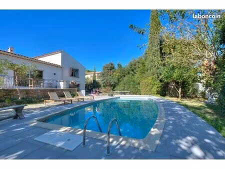 maison 160m2 - piscine - 4chambres dont 2 suites - terrain 1000m2 - frejus valescure
