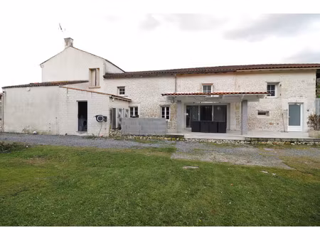 vente maison 7 pièces 247 m² marsais (17700)