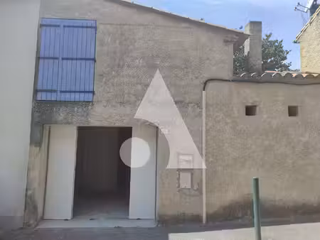 parking / box cadenet 2 pièces 40 m2