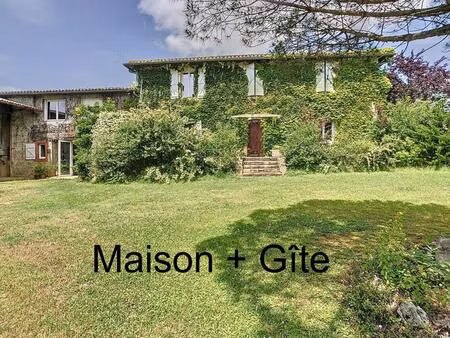 ensemble de 2 maisons 8 pièces