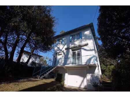 maison 6 pièces à vendre à royan - secteur parc  proche commodités et mer