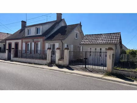 vente maison 4 pièces 98 m2 à salbris