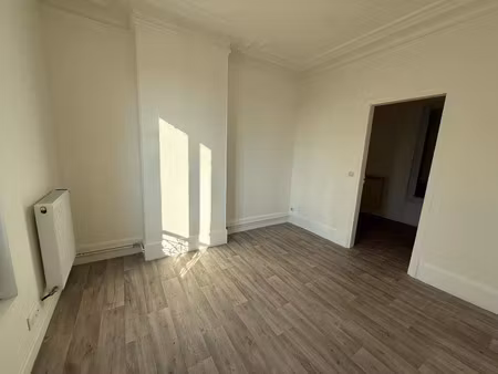 beau t2 de 40 71 m2 au dernier étage à gagny