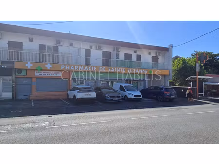 a louer local de 117 m2 environ - sainte suzanne - 2 800 eur