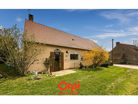 maison saint-bonnet-de-four m² t-2 à vendre  115 000 €