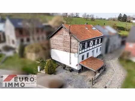 maison de caractère dans le village prisé de membach