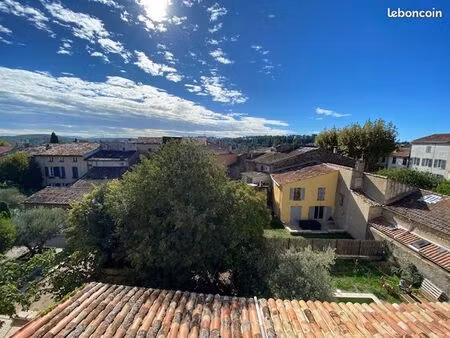 beau 2 pièces au calme proche mairie
